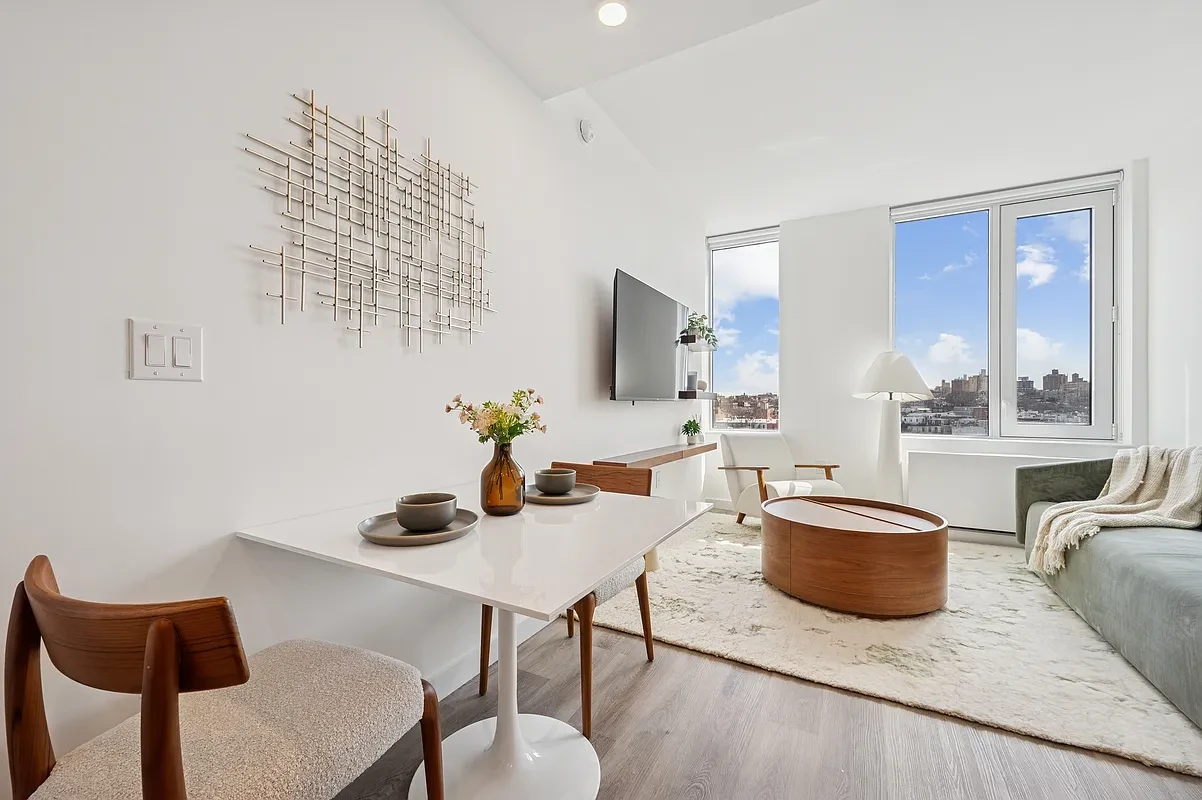 336 Douglass St — Model Unit 6