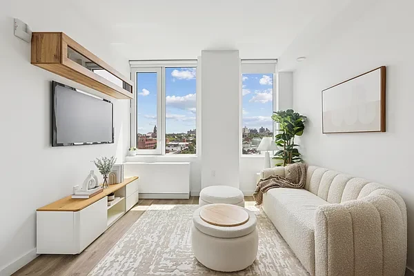 336 Douglass St — Model Unit 3
