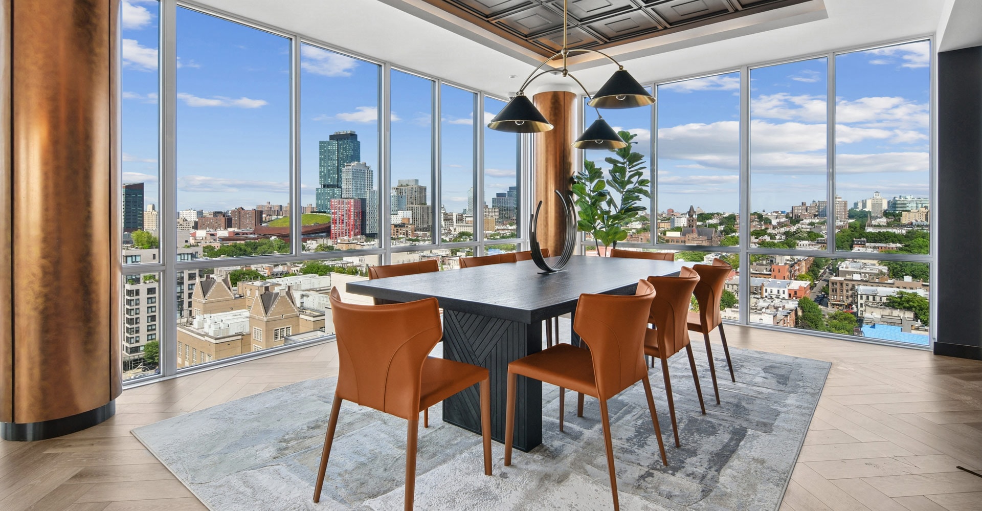 336 Douglass St — Lounge Dining
