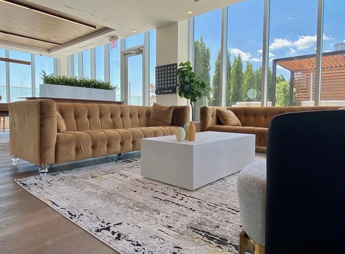 Alvista Rise — Rooftop Lounge